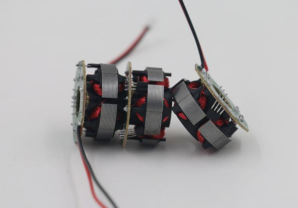 無刷風扇工作原理